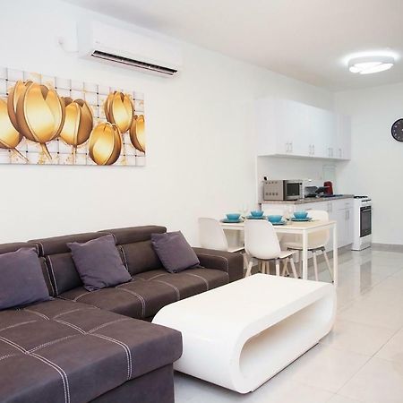 Apartments4You Maya Bat Yam Esterno foto