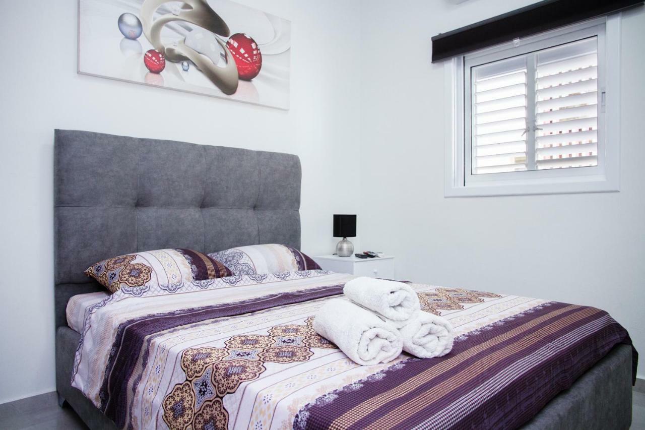 Apartments4You Maya Bat Yam Esterno foto